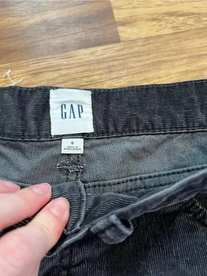 GAP Black High-Waist Cutoff Denim Shorts thumbnail 3