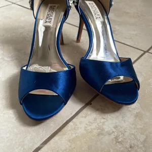 Size 7 Celeste badgley mischka Blue Open toe Heels thumbnail 4