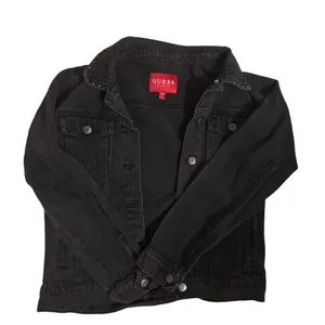 Women’s Black GUESS Jean Jacket Size XS Beaded Embroidered Denim Jacket Vintage thumbnail 2