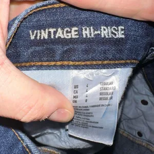 American Eagle vintage hi-rise slouchy normcore 4 jeans thumbnail 2