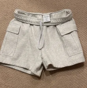 Aritzia TNA Fleece Cozy Shorts thumbnail 1