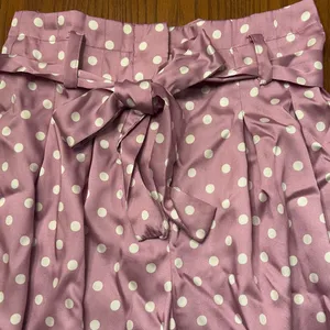ZARA Lilac & White Polka‎ Dot High Waisted Flowy Satin Belted Paperbag Shorts XS thumbnail 9