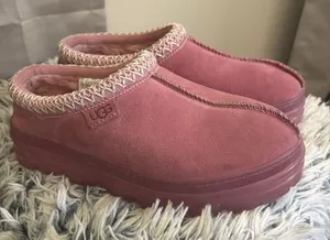 UGG Pink thumbnail 1