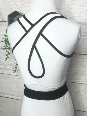 Vintage Y2K Black & White Sleeveless Cutout Crop Top Size XS thumbnail 9