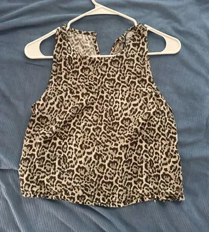 Cheetah print top  thumbnail 1