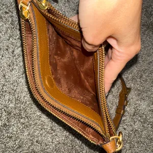 Tory Burch Crossbody Bag Womens Small Tan Fair Pebbled Leather Triple Zip Miller thumbnail 5