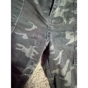 KUT from the Kloth Ankle Skinny Camo Pants Grey Size 6 Utility Zipper Hem thumbnail 4