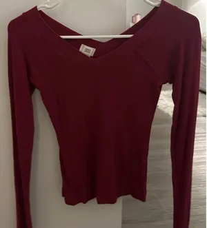 Urban Outfitters V-Neck Long Sleeve Top thumbnail 2