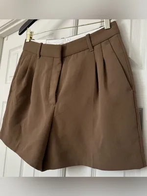 Aritzia The Effortless Short Mid-Thigh Crepette folio taupe brown size 8 thumbnail 6