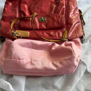 Coach Leah Patent Leather Signature Bucket Bag Tote thumbnail 15