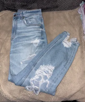 American Eagle Ripped Mom Jeans, Size 6 Short thumbnail 1