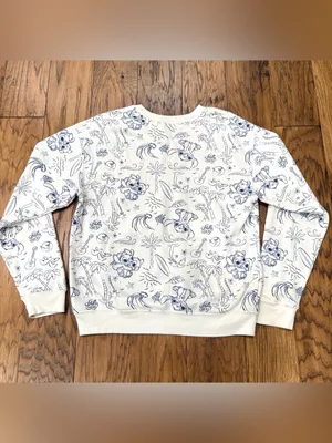 Disney’s Lilo & Stitch Women’s Size S Angel Island Cream & Navy Sweatshirt thumbnail 4