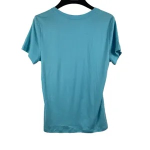 GH Bass Blue Fountain Favorite 100% CottonV-neck Short Sleeve T-shirt Size M NWT thumbnail 2