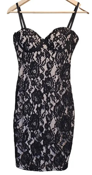 Revamped -1206 NWT‎ Lined Lace Black Dress Medium thumbnail 1