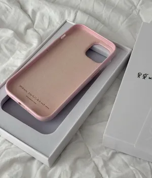 URBAN SOPHISTICATION IPHONE 15 BUBBLEGUM CASE Pink thumbnail 2