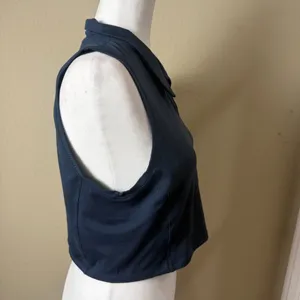 ARITZIA TnAction Sport Top Preppy Collared Cropped Shirt Size large Black thumbnail 5