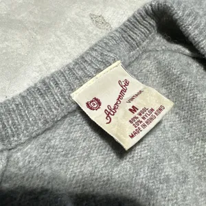 Vintage Abercrombie & Fitch 90s Y2K Sweater Women's M V Neck Hong Kong Moose thumbnail 3