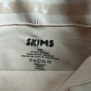 Skims Seamless Sculpt Mid Thigh Short Women’s Tummy control Shapewear S/M thumbnail 4