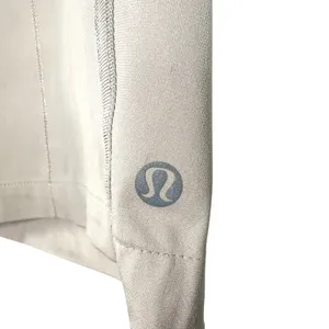 Lululemon Club Shorts 8 classic mid-rise Bermuda beige Golf Stretch Activewear thumbnail 5