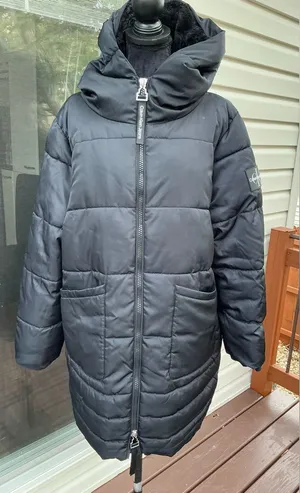 Warm comfy women’s winter coat ❄️ thumbnail 1