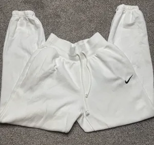 Nike white sweatpants  thumbnail 1