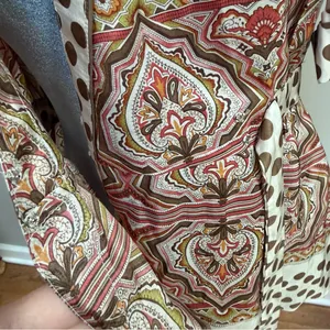 BCBGMAXAZRIA silk polka dots paisley print wrap top snap closure size small tie waist thumbnail 6