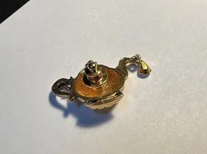 Signed Avon Teapot Brooch Tack Pin Gold Tone thumbnail 4