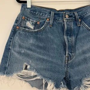 Red Tap Levi’s Original 501 Jean Shorts thumbnail 2