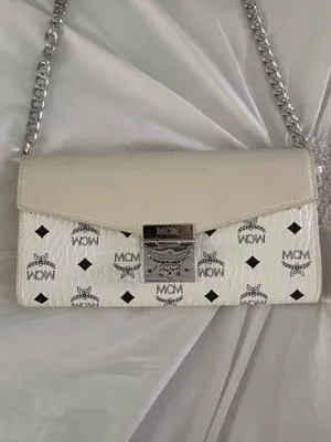 MCM Tracy Wallet on Chain Purse thumbnail 3