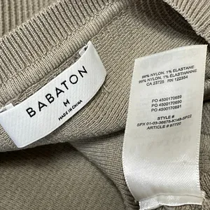 Aritzia Babaton Sculpt Womens Taupe Sleeveless Knit Muscle Cropped Tank Top Sz M thumbnail 4