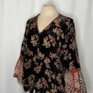 JOHN MARK Floral Velvet Burnout Animal Bell Sleeve Blouse Top Tie Waist Large thumbnail 5