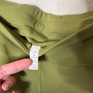 Lululemon Invigorate‎ High-Rise Tight 25" Bronze Green Womens Size 6 thumbnail 4