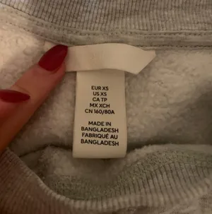 H&M Sweatshirt thumbnail 2
