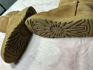 UGG Chestnut Suede Shearling-Lined Short Boots b84 thumbnail 5