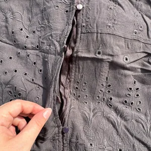 TINY ANTHROPOLOGIE Large Stone Harbor Eyelet Shirt Dress Womens Gray thumbnail 4