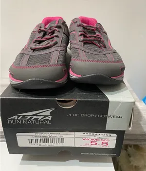 Altra‎ Provisioness Women Running Shoes Charcoal Magenta A22341-055 Size 5.5 thumbnail 1