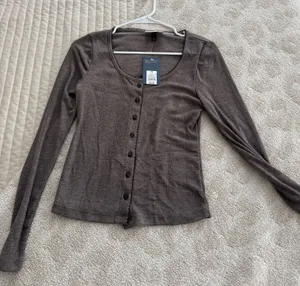 Universal Threads Long Sleeve Top thumbnail 1