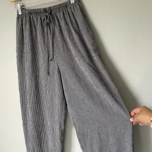 T & Company Vintage Gingham Wide Leg Pants Cottagecore Black White Womens Size 8 thumbnail 6