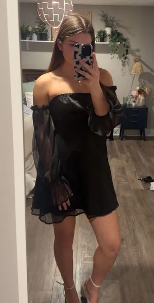 Hello Molly Dress thumbnail 1