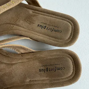 ComfortPlus Predictions tan gold jeweled slip on sandals flip flops shoes casual thumbnail 6