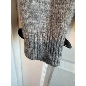 A New Day Women's Gray Knit Sweater‎ Size Medium Crewneck Lightweight Pullover thumbnail 7