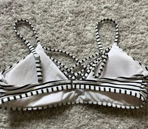 Hollister Bikini Top thumbnail 7