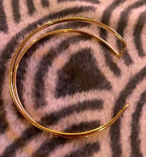 Fashion gold tone bangle jewlery thumbnail 1