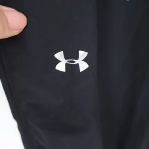 Under Armour Womens Black Elastic Waist Cropped Jogger Pants thumbnail 2