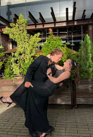 prom dress Black Size 6 thumbnail 2