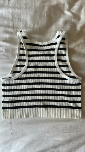 Amazon Crop tight-fitting top thumbnail 3