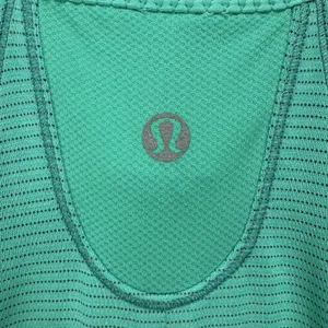 Lululemon Run Times Tank Top Size 4 Teal Built in Sports Bra Yoga Running Gym thumbnail 11