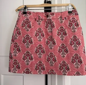 Tuckernuck Scarlet Sonata Denim Pippa Mini Skirt Printed‎ Pink Floral thumbnail 1