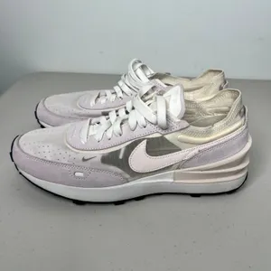 Nike Waffle One White Pink Sneakers Size 8 thumbnail 7