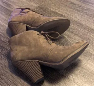 MIA Chunky Heel Booties SZ 10 thumbnail 2